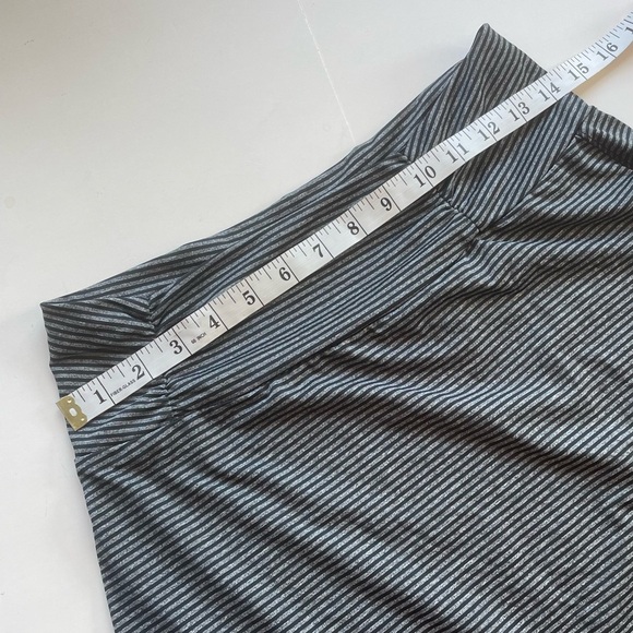 Tranquility Active Skirt By Colorado Clothing Stripe Print Pull On SMALL - Picture 9 of 9